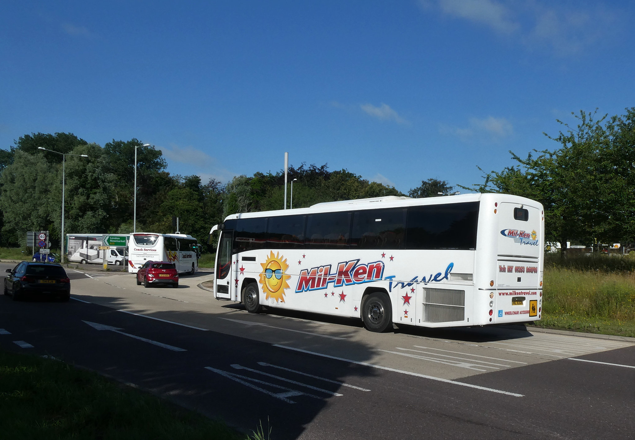 Mil-Ken Travel HIL 6328 (HSK 659, KL08 RZR) at Barton Mills - 16 Jul 2021 (P1080998)