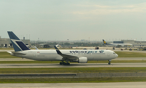 C-FWAD at Toronto - 21 July 2018