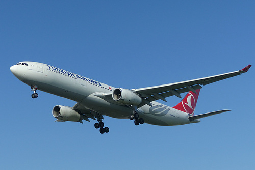 TC-JNJ approaching Heathrow - 8 April 2017