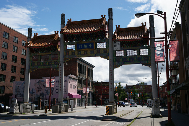 Chinatown Millennium Gate