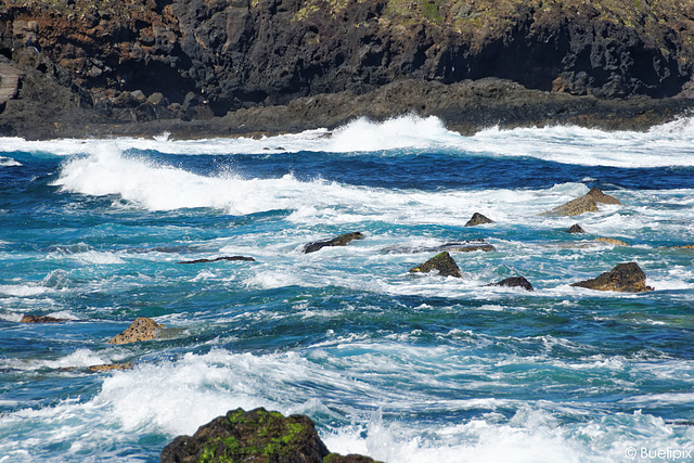 Wellen bei Garachico (© Buelipix)