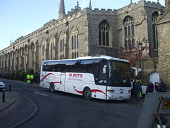 DSCF0424 Hunts Coaches 4066 FH (K30 CBK, CU05 TWN) in Bury St. Edmunds - 25 Nov 2017