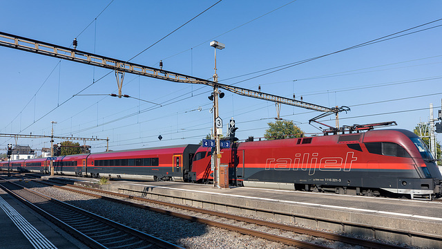 211016 Thalwil RailJet 0 1