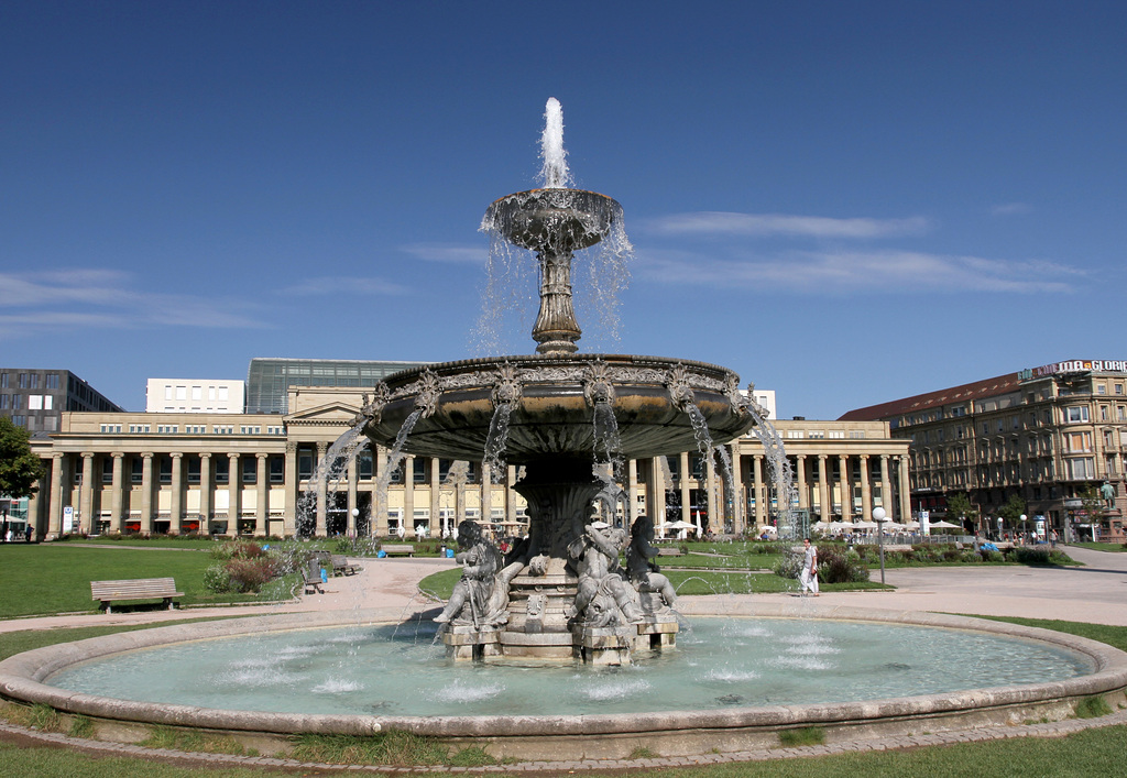 Brunnen auf dem Schlossplatz in Stuttgart