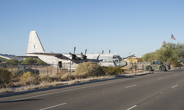 Lockheed C-130H Hercules 68-10957 "Brage"