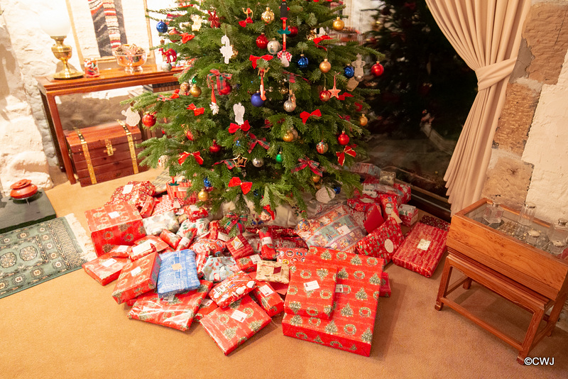 T'was the night before Christmas...