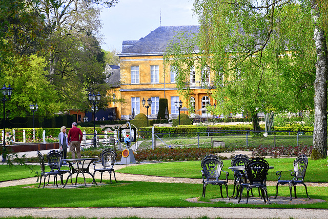 Castle  Oost..Backside