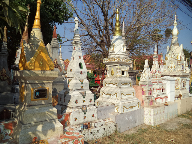 Lieu de culte sur le Mékong (Laos)