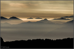 Die Abendschleier senken sich in die Täler