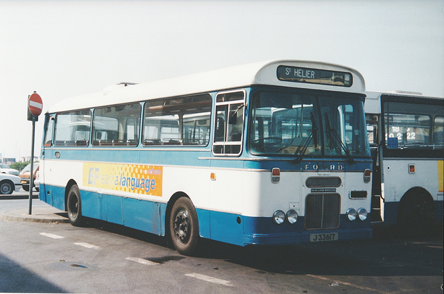 Jersey bus 14 (J 33617) in St. Helier - 4 Sep 1999