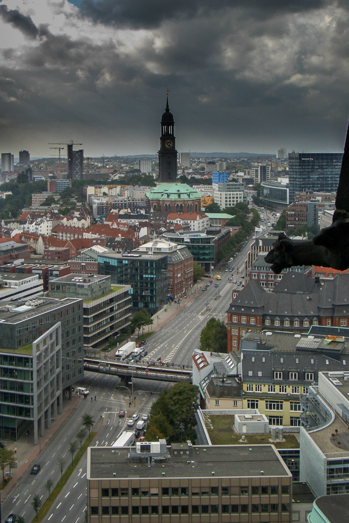 Dark Clouds Over The City (270°)