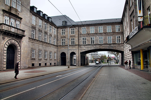 Friedrich-Ebert-Straße, Rathaus (Mülheim an der Ruhr) / 30.03.2024