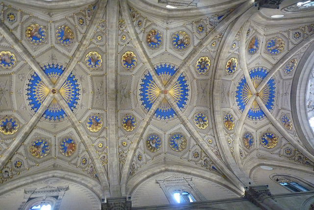 Artesonado visto en iglesia de Como en Italia Artesonado visto en iglesia de Como en Italia