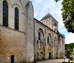 Nouaillé-Maupertuis - Abbaye Saint-Junien