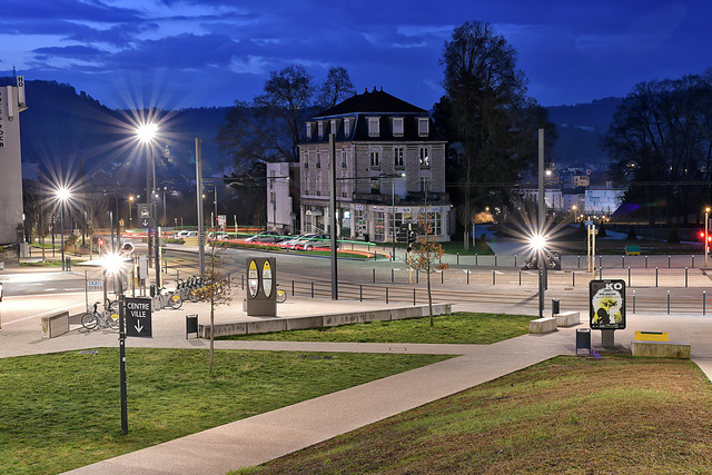 BESANCON: Vue depuis l'entrée de la gare viotte. 02