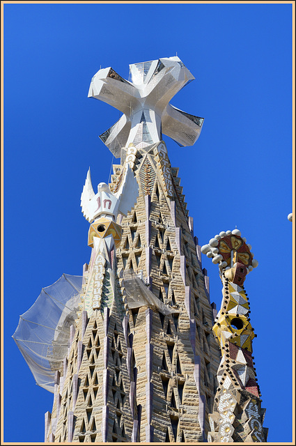 The Crown on Gaudi's  amazing work ○ Barcelona