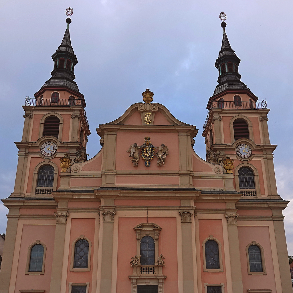 am / pm  Standuhren - treffen zweimal am Tag die richtige Zeit