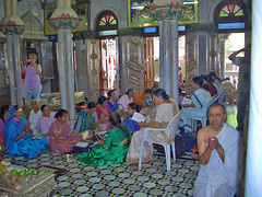 Gebetsstunde im Tempel