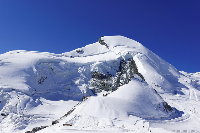 das Allalinhorn - von Mittelallalin aus gesehen (© Buelipix)