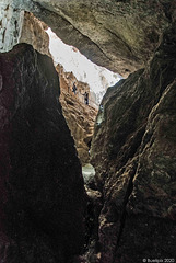 durch die Yathae Pyan Höhle (© Buelipix)