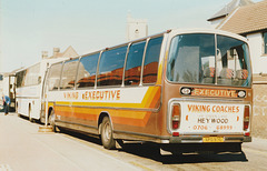 Viking Coaches XPD 976 (CDY 944V) in Mildenhall – 31 May 1989