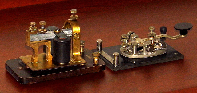 Telegraph key & Sounder (2)