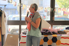 Jacqueline et ses expériences de peintures collaboratives par Anne