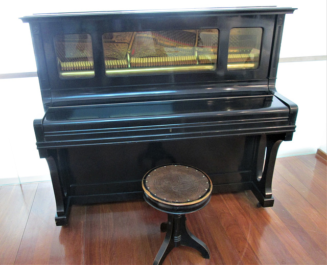 Piano of Fernando Lopes-Graça.