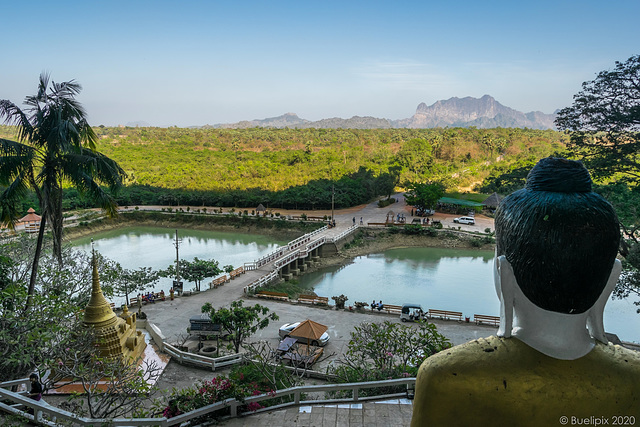 Aussicht vom Höhleneingang der Yathae Pyan Cave (© Buelipix)