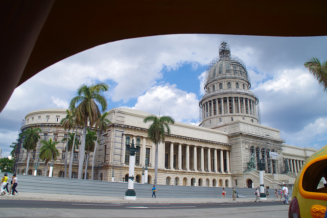 Vue du Parlement Cubain !