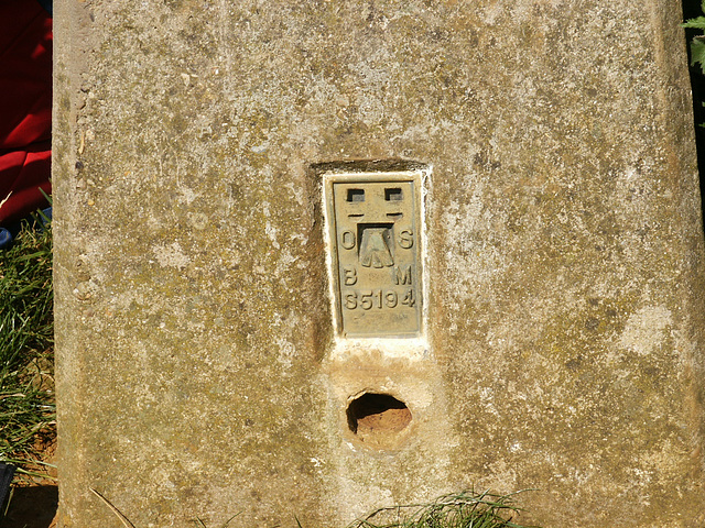 Trig Point (170m) near Allexton