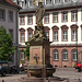 Brunnen und Statue auf dem Heidelberger Karlsplatz