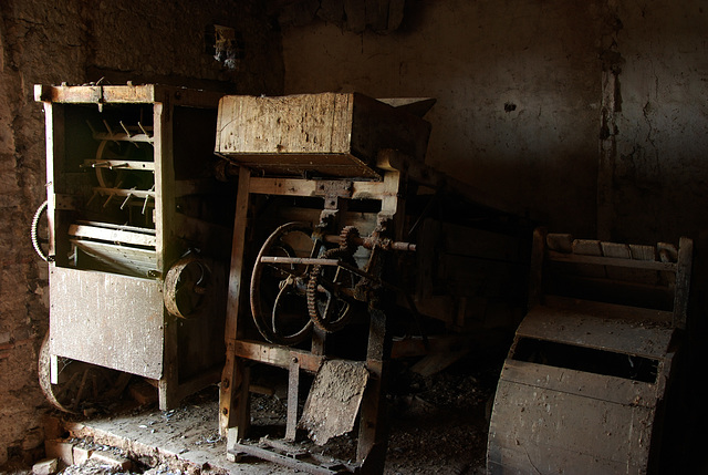 Reliques du passé agricole à l'abandon .