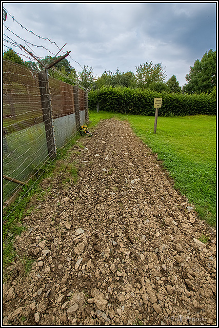 HFF - Negativer Zaun