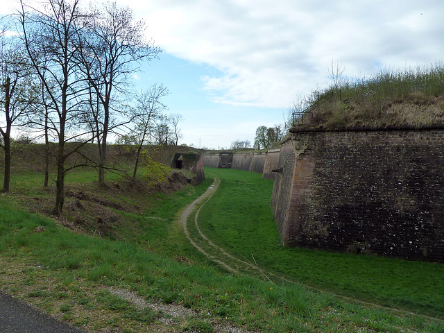 Festungsmauern von Neuf-Brisach im Elsass