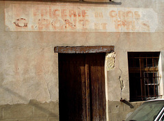 Vieille enseigne d'épicerie en gros