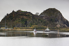 Cabin Cruiser Heading for the River Clyde