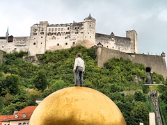 "Sphaera" von Stephan Balkenhol,  2007.