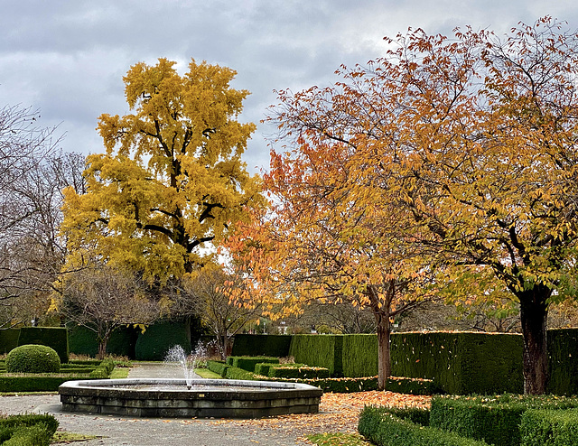Schlosspark von Schloss (Internat) Salem im Herbst