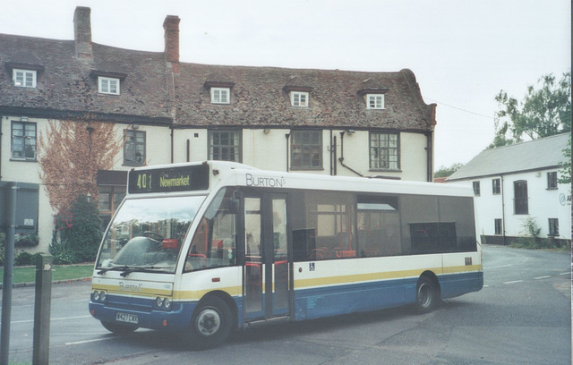 Burtons Coaches W427 CWX at Barton Mills - 8 August 2007 (576-04)