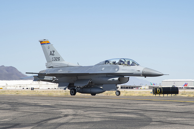 General Dynamics F-16D Fighting Falcon 84-1326