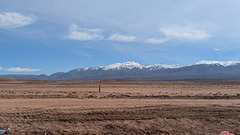 Sommets enneigés / Snow-covered mountain peaks