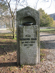 Grabsteine auf dem Gelände der "Insel" in Bern.