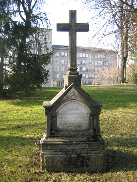 Grabsteine auf dem Gelände der "Insel" in Bern.