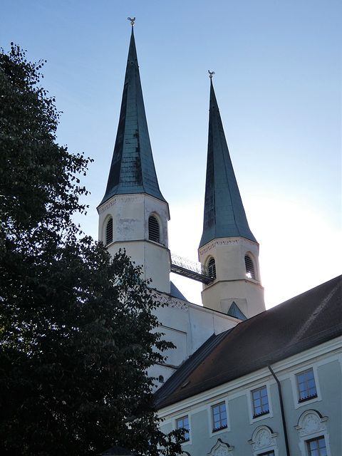 Türme der Stiftspfarrkirche