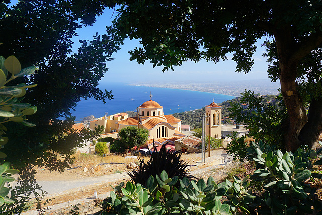 Ein Blick auf den kretischen Ort Rodia - A glimpse of the Cretan village of Rodia
