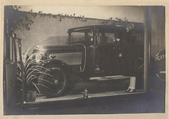 Young's Garage, Lincoln, possibly 69 High Street, early 1930s