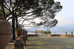 Blick von der Isola Bella auf die Isola Pescatori (Fischerinsel)