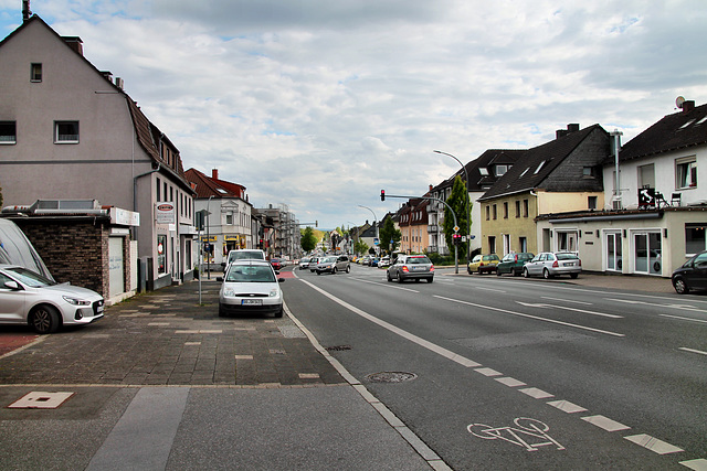 B235 Provinzialstraße (Dortmund-Lütgendortmund) / 27.04.2024