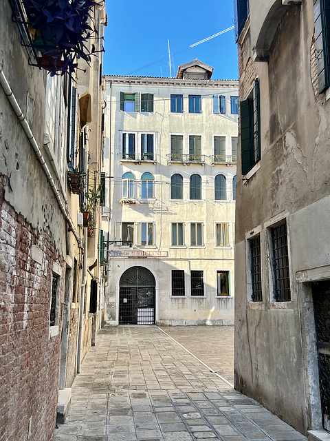 Venice 2022 – Calle Colombina